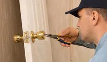 City Locksmith Services Cary, NC 919-371-6046 - 6-Locks-Replace